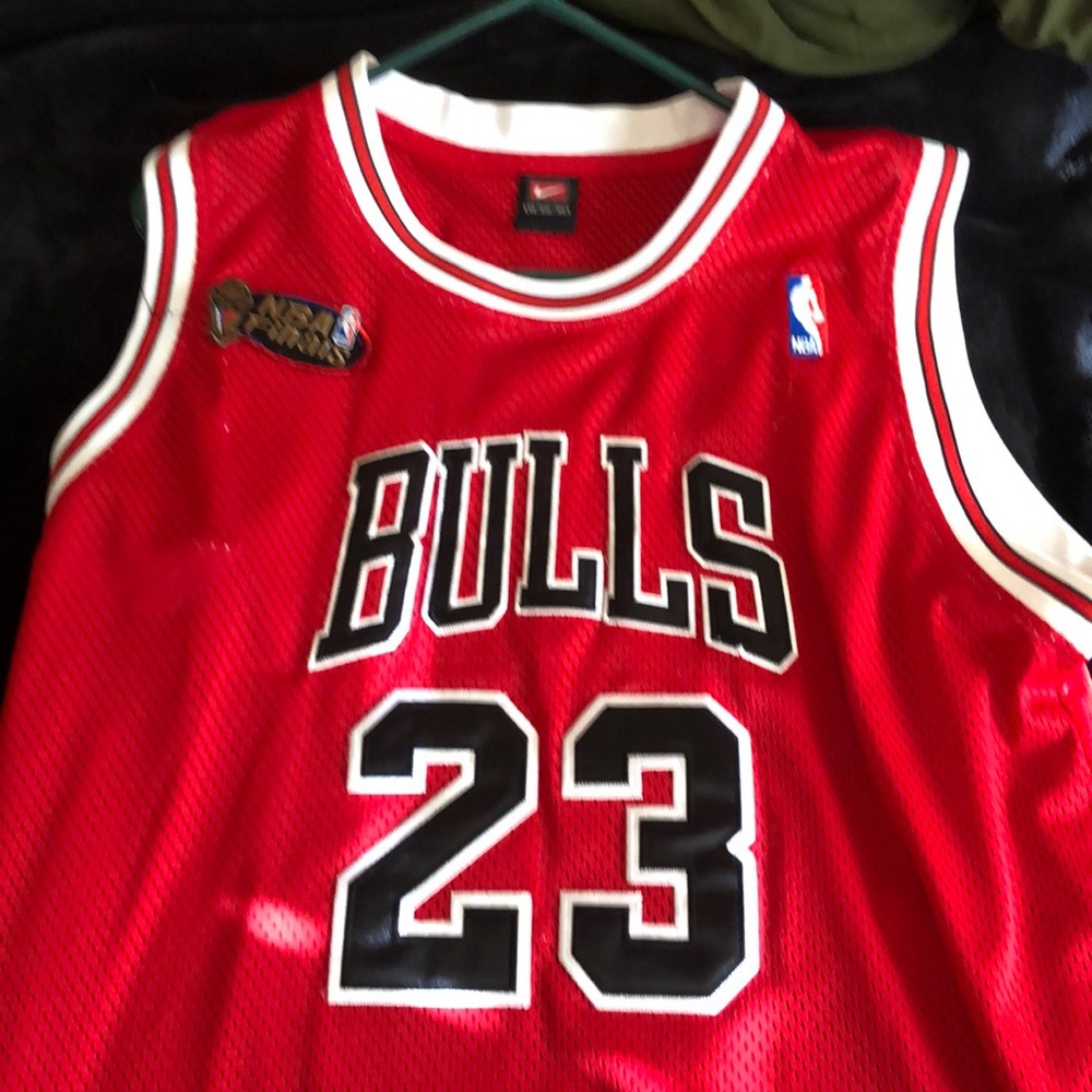 Authentic Chicago Bulls Jersey